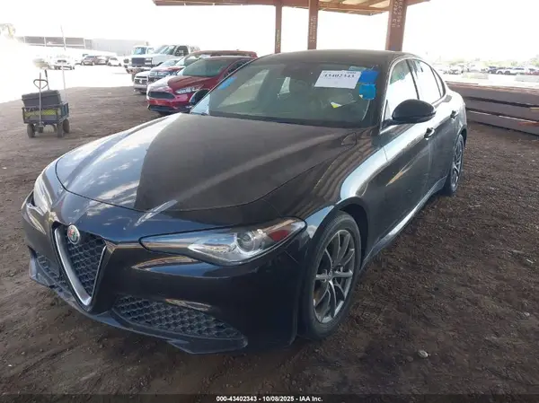 ZARFAMAN9L7630089 2020 ALFA ROMEO GIULIA - Image 2