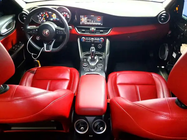 ZARFAMAN9L7635812 2020 ALFA ROMEO GIULIA - Image 8