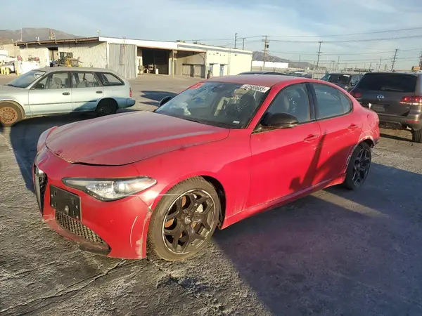 ZARFAMAN9M7638923 2021 ALFA ROMEO GIULIA - Image 1