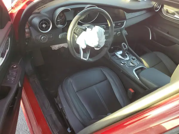 ZARFAMAN9M7638923 2021 ALFA ROMEO GIULIA - Image 8