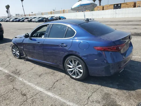 ZARFAMAN9M7639294 2021 ALFA ROMEO GIULIA - Image 2