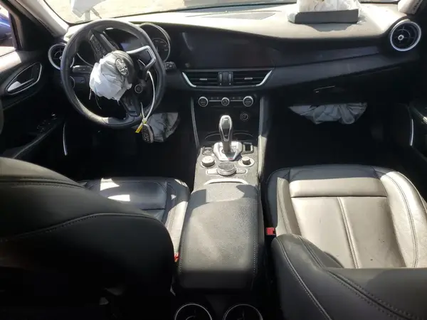 ZARFAMAN9M7639294 2021 ALFA ROMEO GIULIA - Image 8