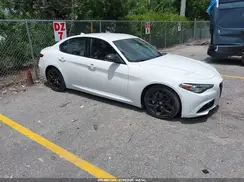 ZARFAMAN9M7644317 2021 ALFA ROMEO GIULIA