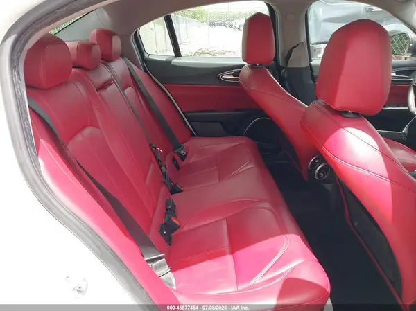 ZARFAMAN9M7644317 2021 ALFA ROMEO GIULIA - Image 8