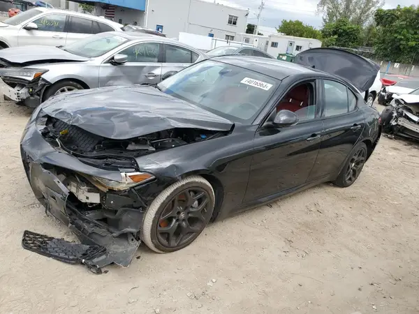 ZARFAMAN9M7649338 2021 ALFA ROMEO GIULIA