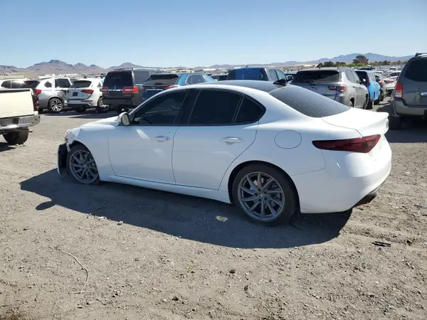 ZARFAMAN9P7667245 2023 ALFA ROMEO GIULIA - Image 2