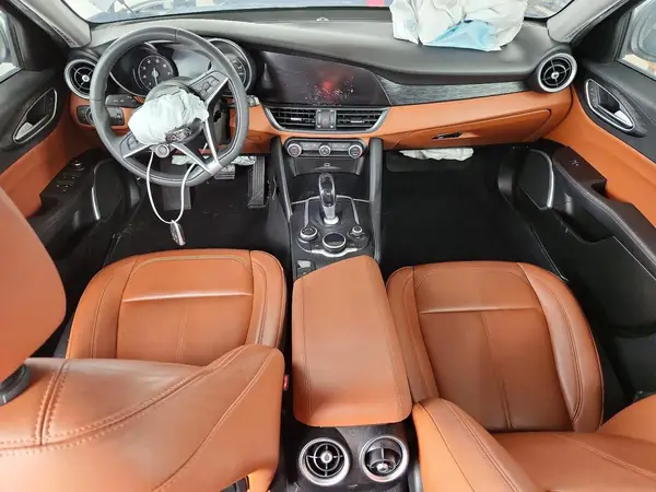 ZARFAMANXK7599319 2019 ALFA ROMEO GIULIA - Image 8