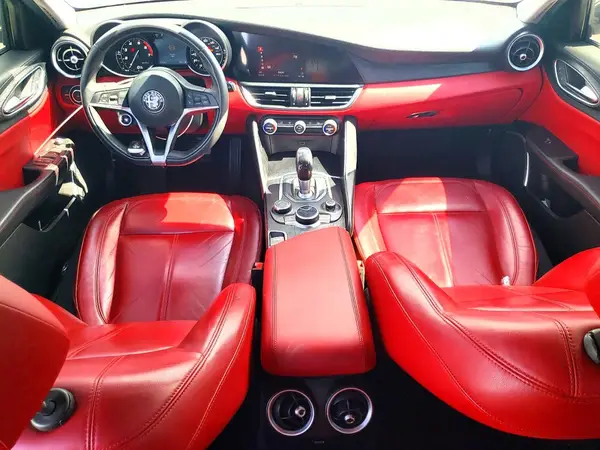 ZARFAMANXK7599336 2019 ALFA ROMEO GIULIA - Image 8