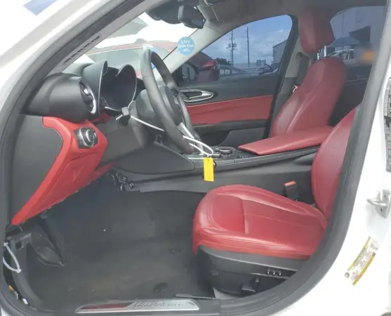 ZARFAMANXK7600999 2019 ALFA ROMEO GIULIA - Image 8