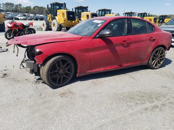 ZARFAMANXK7620606 2019 ALFA ROMEO GIULIA - Image 1