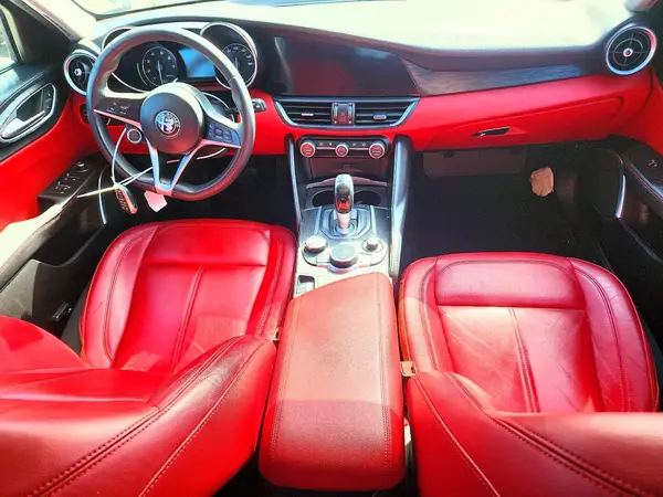 ZARFAMANXK7620816 2019 ALFA ROMEO GIULIA - Image 8