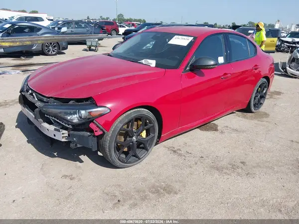 ZARFAMANXK7622775 2019 ALFA ROMEO GIULIA - Image 2