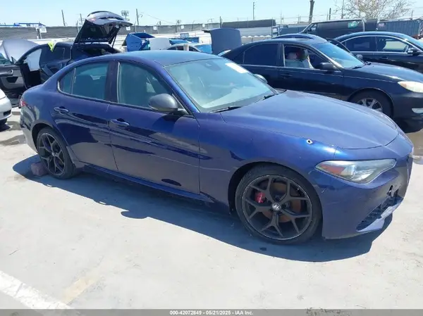 ZARFAMANXL7626343 2020 ALFA ROMEO GIULIA - Image 1