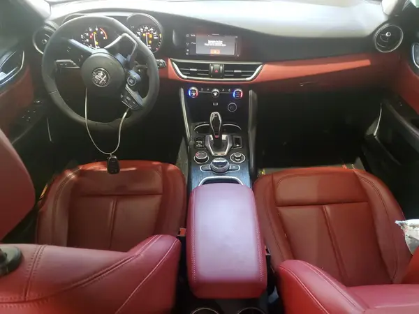 ZARFAMANXM7645928 2021 ALFA ROMEO GIULIA - Image 8