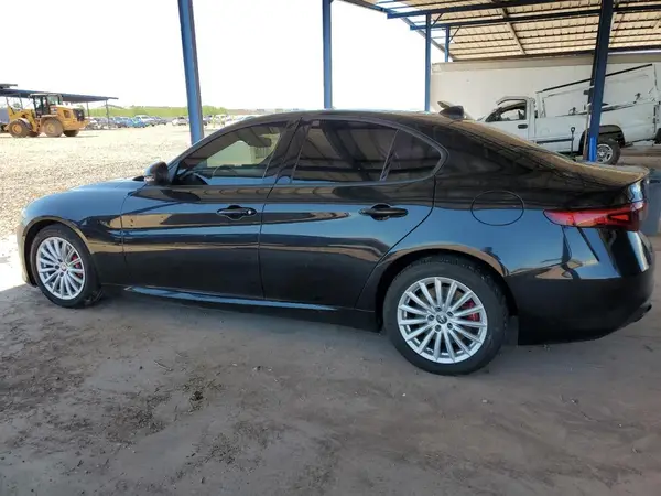 ZARFAMANXN7652668 2022 ALFA ROMEO GIULIA - Image 2