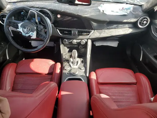ZARFAMANXP7671238 2023 ALFA ROMEO GIULIA - Image 8