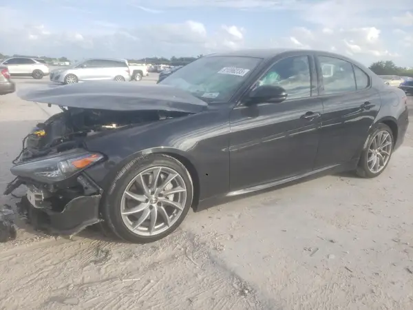 ZARFAMANXP7671482 2023 ALFA ROMEO GIULIA