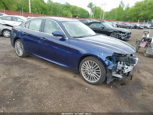 ZARFAMBN0K7607037 2019 ALFA ROMEO GIULIA - Image 1