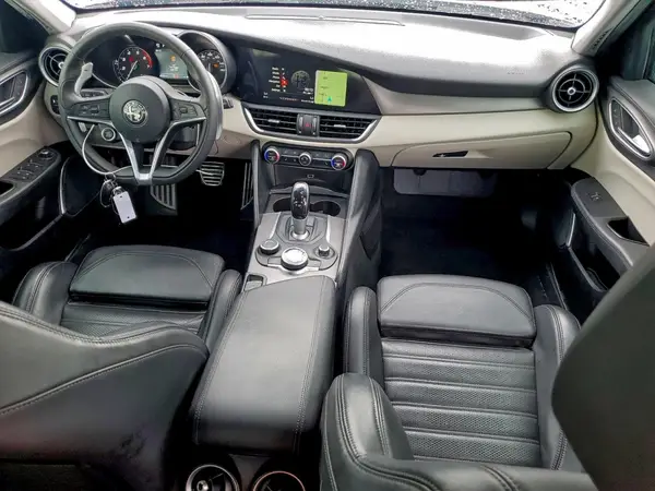 ZARFAMBN0K7612917 2019 ALFA ROMEO GIULIA - Image 8