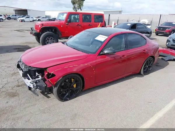 ZARFAMBN0L7633218 2020 ALFA ROMEO GIULIA - Image 2