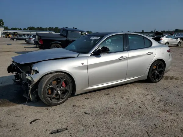 ZARFAMBN0M7649341 2021 ALFA ROMEO GIULIA - Image 1