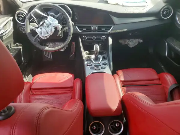 ZARFAMBN0N7665427 2022 ALFA ROMEO GIULIA - Image 8