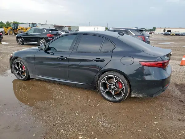 ZARFAMBN0P7666869 2023 ALFA ROMEO GIULIA - Image 2