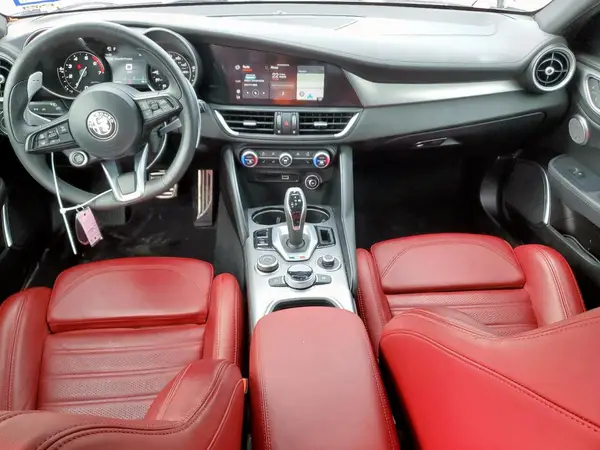 ZARFAMBN0P7666869 2023 ALFA ROMEO GIULIA - Image 8
