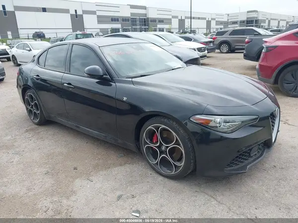 ZARFAMBN0P7671716 2023 ALFA ROMEO GIULIA