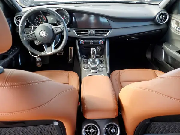 ZARFAMBN0P7676656 2023 ALFA ROMEO GIULIA - Image 8