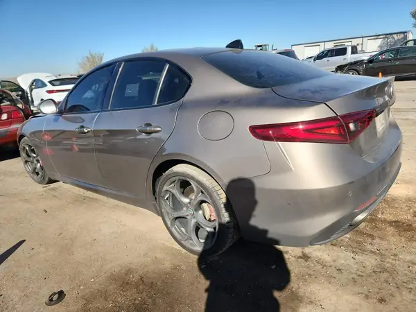 ZARFAMBN1K7602235 2019 ALFA ROMEO GIULIA - Image 2