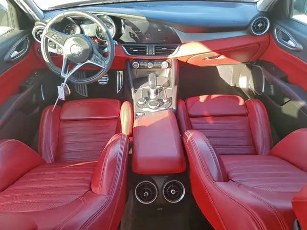 ZARFAMBN1K7603370 2019 ALFA ROMEO GIULIA - Image 8