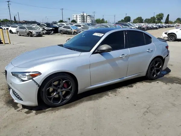 ZARFAMBN1K7604583 2019 ALFA ROMEO GIULIA - Image 1