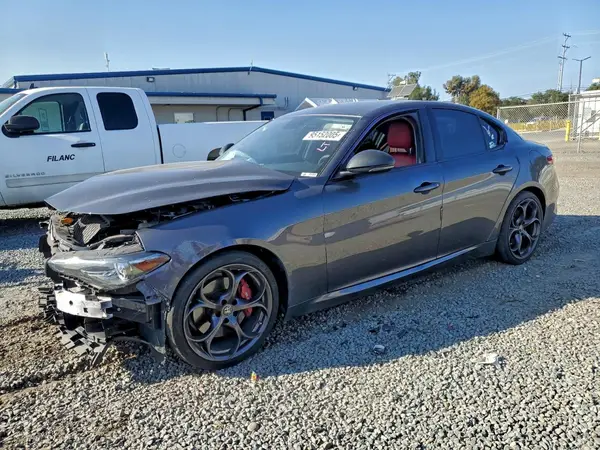 ZARFAMBN1K7606205 2019 ALFA ROMEO GIULIA