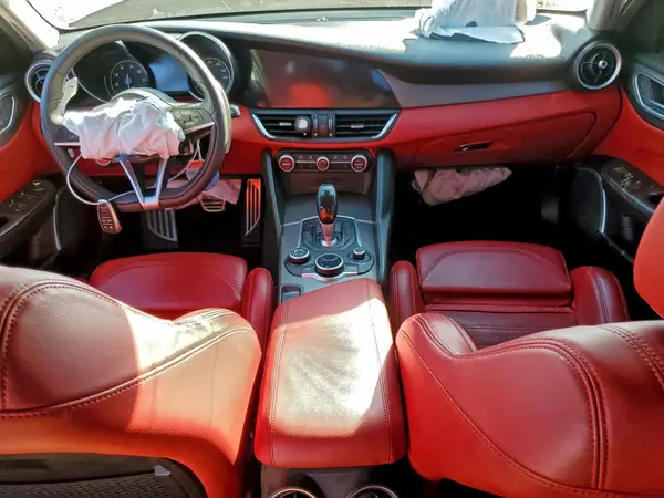 ZARFAMBN1K7606205 2019 ALFA ROMEO GIULIA - Image 8