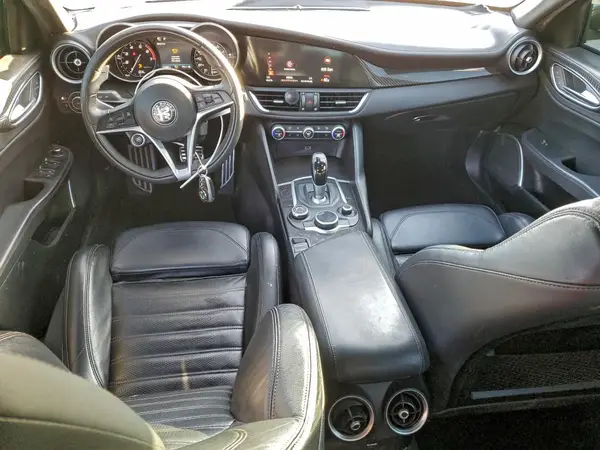 ZARFAMBN1K7609315 2019 ALFA ROMEO GIULIA - Image 8