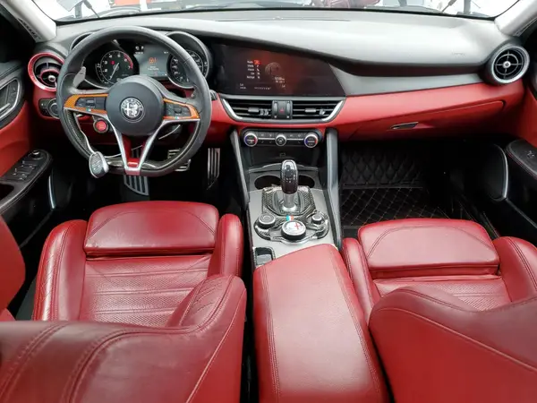 ZARFAMBN1K7621268 2019 ALFA ROMEO GIULIA - Image 8