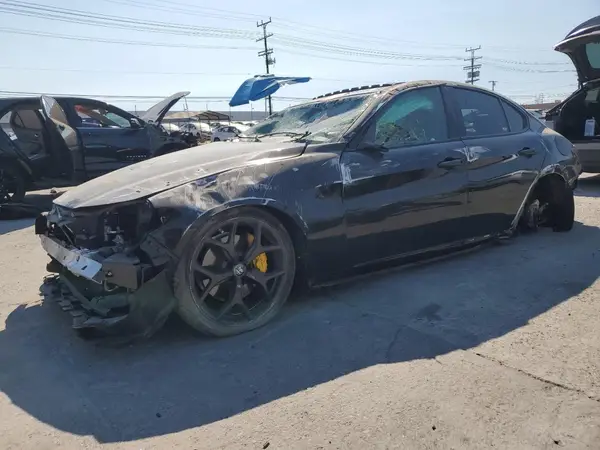 ZARFAMBN1M7647212 2021 ALFA ROMEO GIULIA