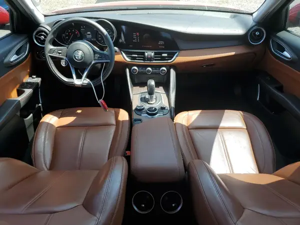 ZARFAMBN2K7599264 2019 ALFA ROMEO GIULIA - Image 8