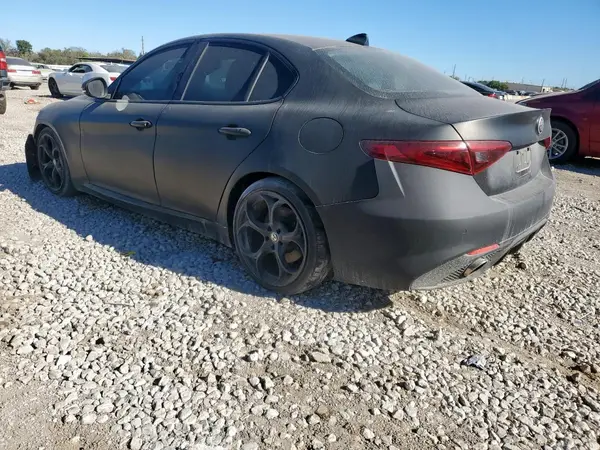 ZARFAMBN2K7601269 2019 ALFA ROMEO GIULIA - Image 2