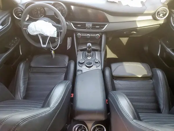 ZARFAMBN2K7601269 2019 ALFA ROMEO GIULIA - Image 8