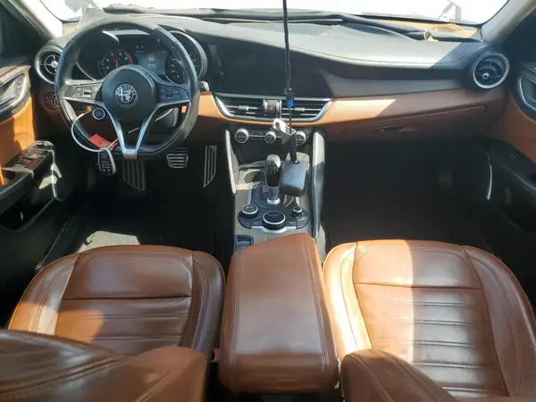 ZARFAMBN2K7605452 2019 ALFA ROMEO GIULIA - Image 8