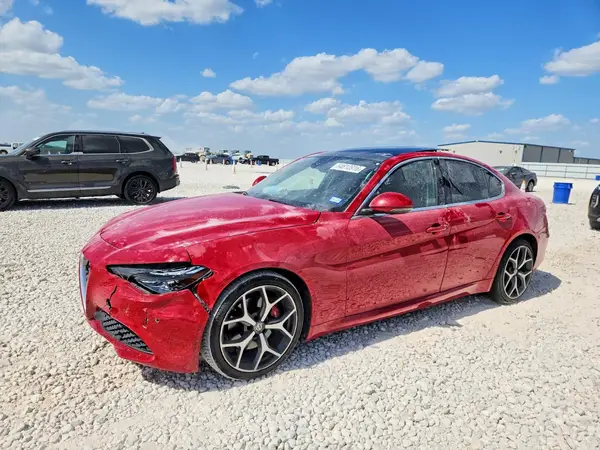 ZARFAMBN2K7611722 2019 ALFA ROMEO GIULIA - Image 1