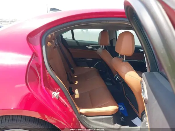 ZARFAMBN2K7611848 2019 ALFA ROMEO GIULIA - Image 8