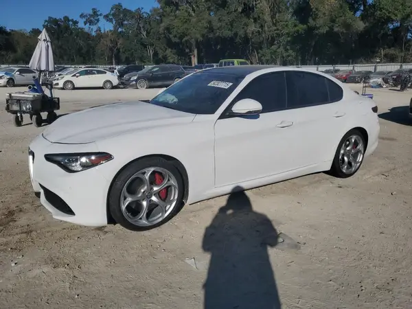 ZARFAMBN2M7641385 2021 ALFA ROMEO GIULIA