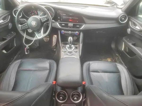 ZARFAMBN2N7652792 2022 ALFA ROMEO GIULIA - Image 8