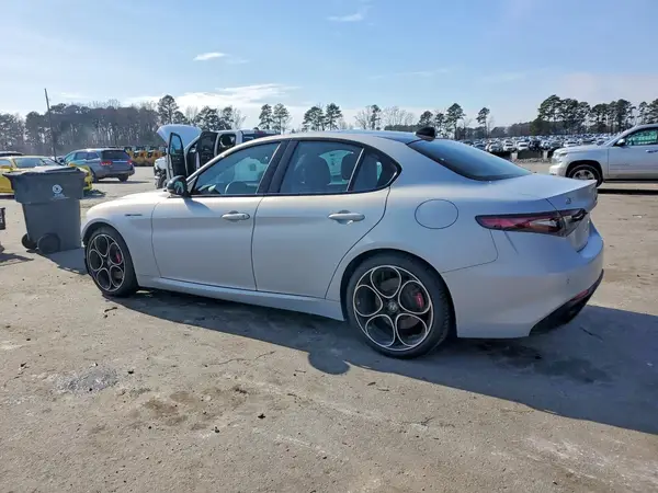 ZARFAMBN2R7677584 2024 ALFA ROMEO GIULIA - Image 2