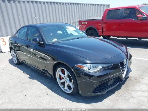 ZARFAMBN3K7603824 2019 ALFA ROMEO GIULIA - Image 1