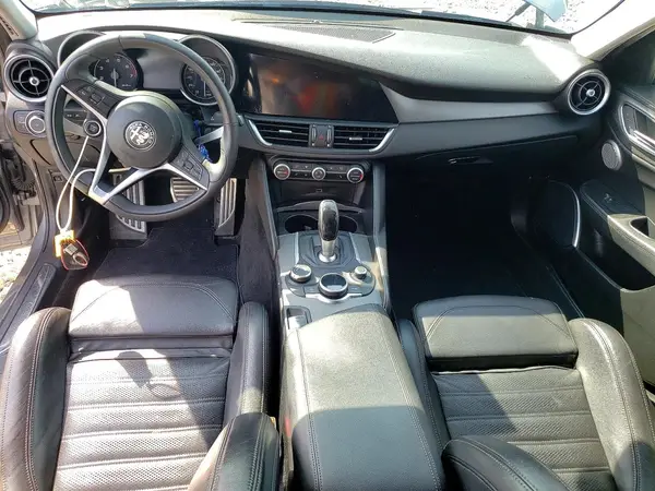 ZARFAMBN3K7605816 2019 ALFA ROMEO GIULIA - Image 8