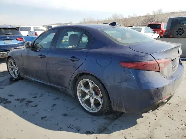 ZARFAMBN3K7610076 2019 ALFA ROMEO GIULIA - Image 2